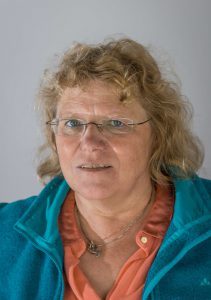 Doris-Stadlbauer-fuer-Homepage-col-211x300